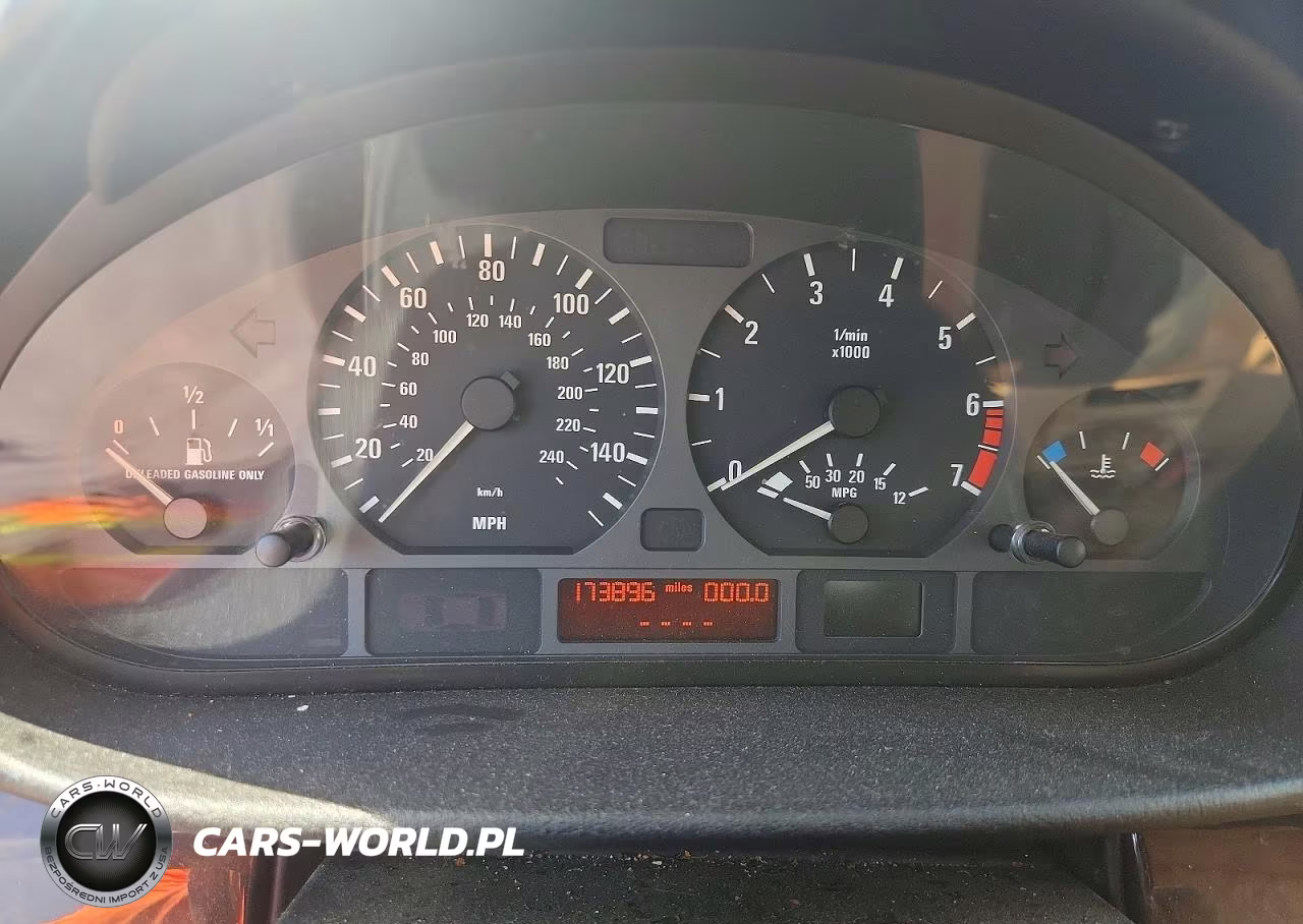 2003 BMW 325 I VIN:WBAET37413NJ31708 - 9