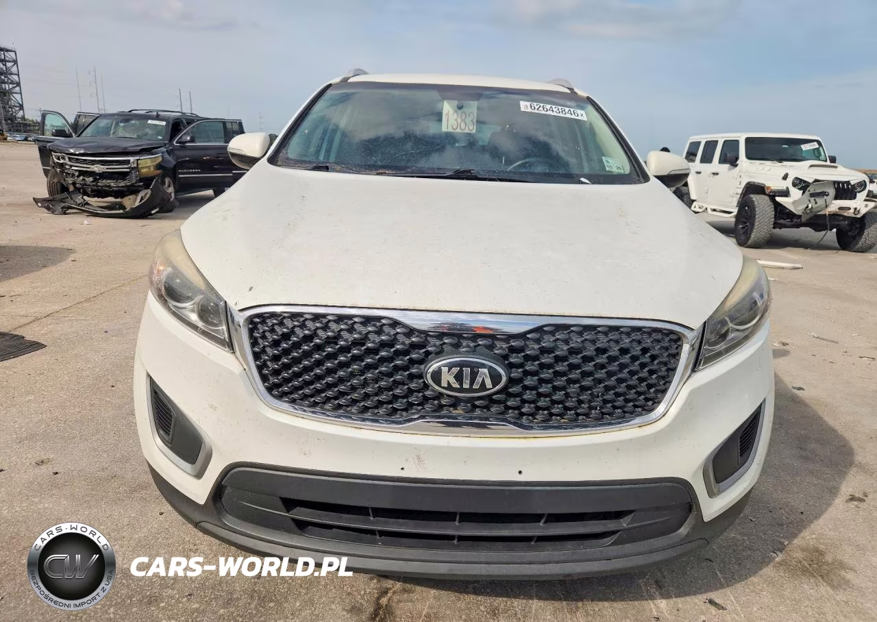 2017 Kia Sorento Lx VIN:5XYPG4A3XHG321947 - 5