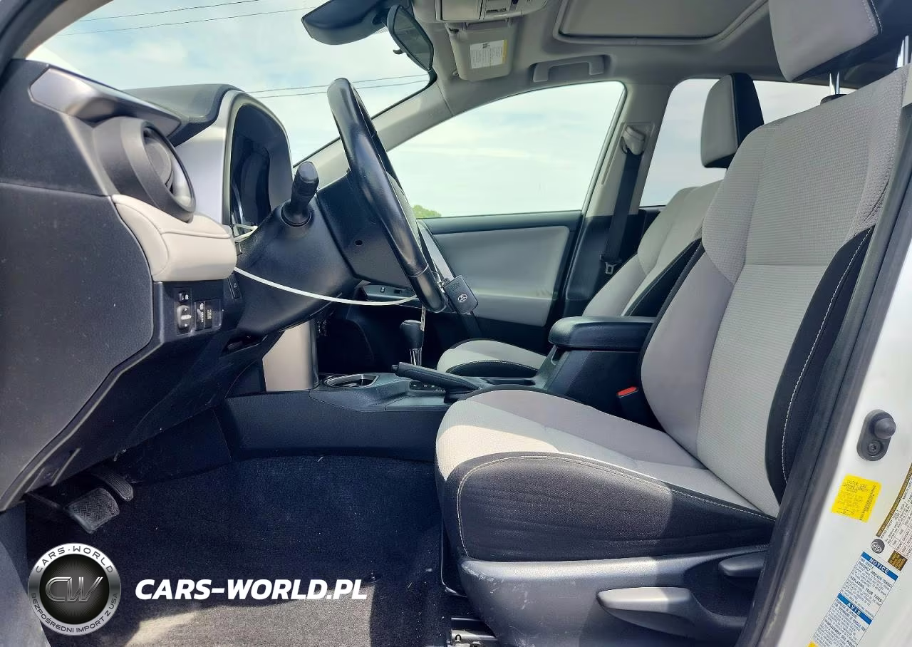 2017 Toyota Rav4 Hybrid Xle VIN:JTMRJREV5HD100144 - 7