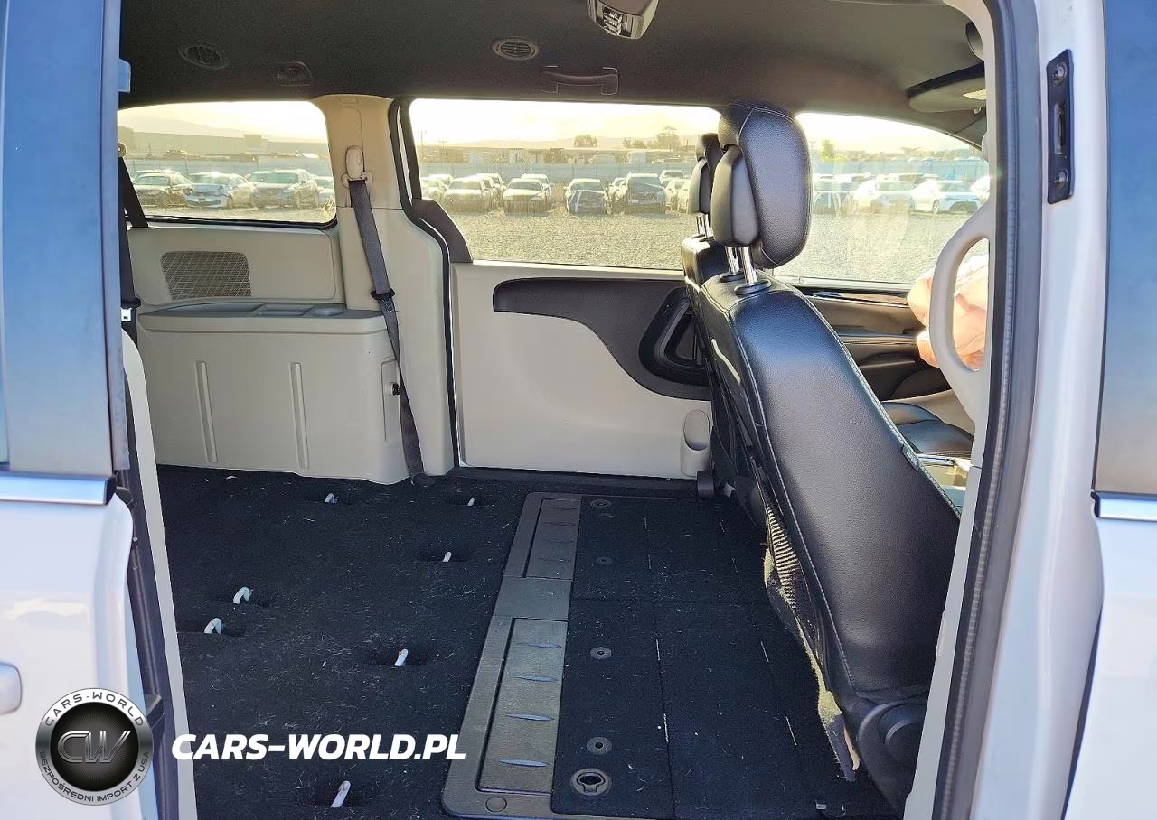2019 Dodge Grand Caravan Sxt VIN:2C4RDGCG8KR735539 - 11