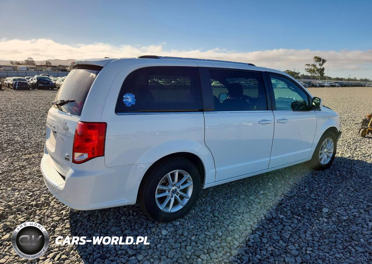 2019 Dodge Grand Caravan Sxt VIN:2C4RDGCG8KR735539 - 3