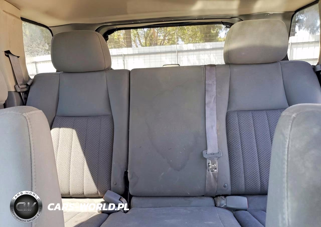 2005 Jeep Grand Cherokee Laredo VIN:1J4GR48K85C709972 - 10