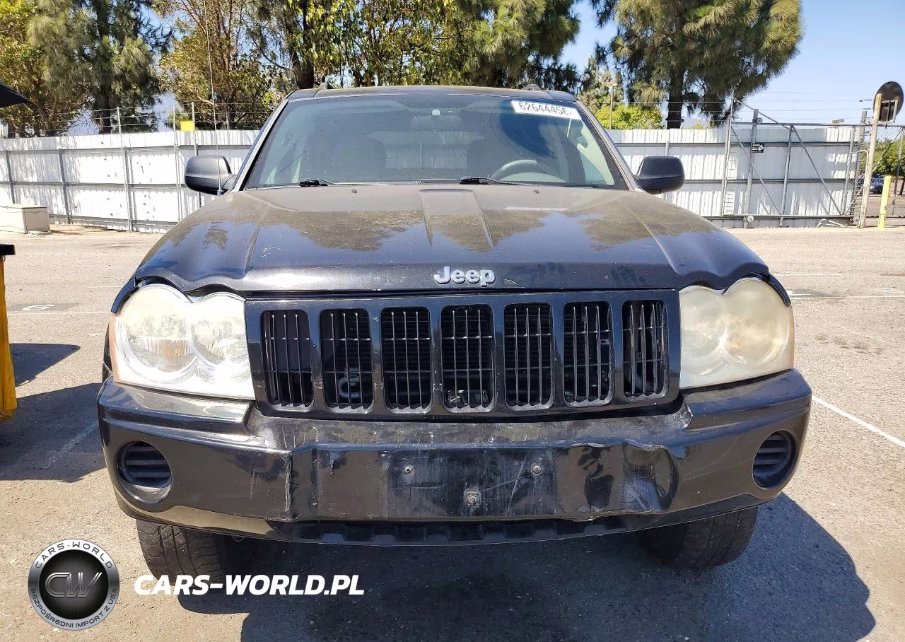 2005 Jeep Grand Cherokee Laredo VIN:1J4GR48K85C709972 - 5