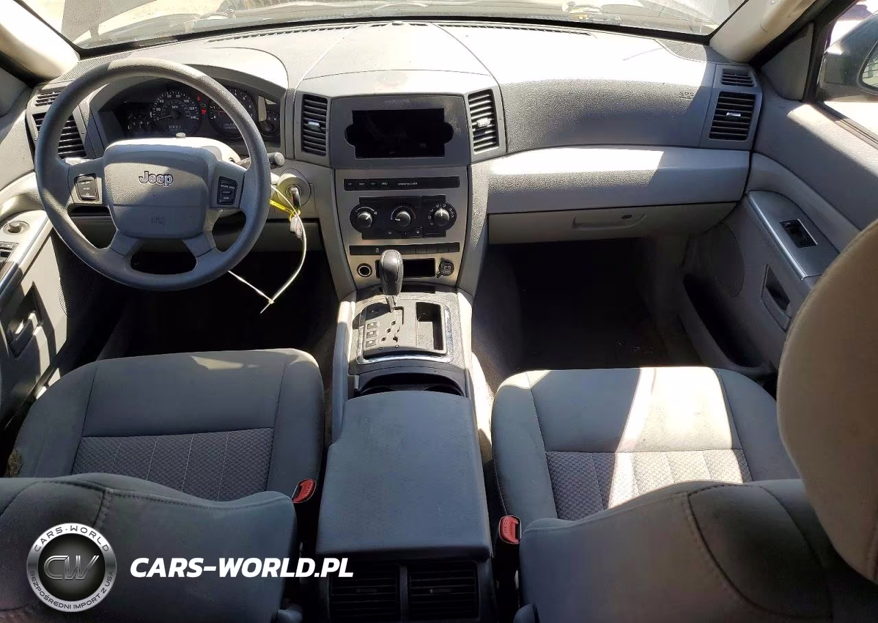 2005 Jeep Grand Cherokee Laredo VIN:1J4GR48K85C709972 - 8