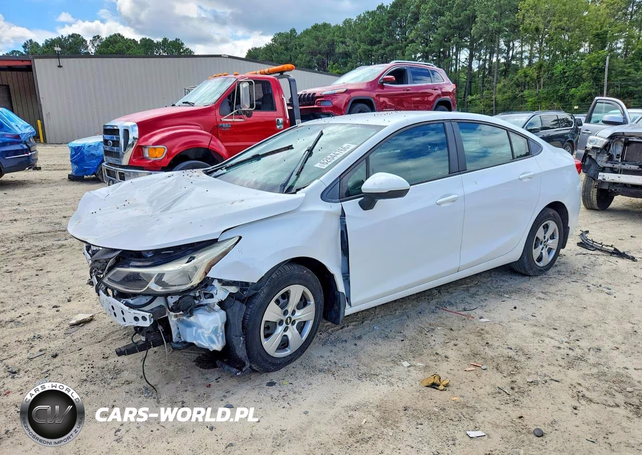 2018 Chevrolet Cruze Ls – zdjęcie 1 z 13