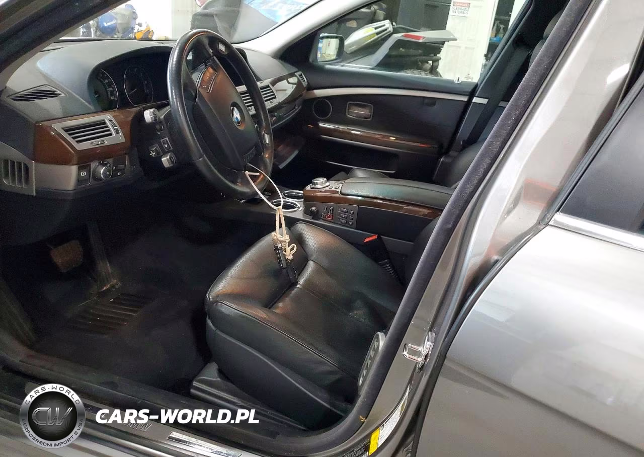 2006 BMW 750 Li VIN:WBAHN83596DT28428 - 7