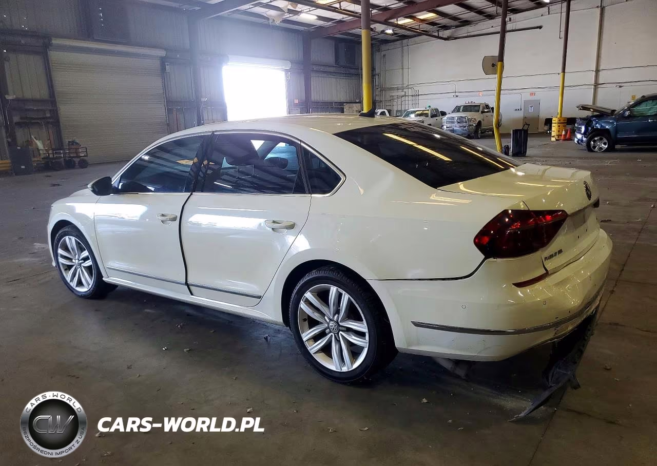 2017 Volkswagen Passat Sel Premium VIN:1VWCT7A33HC031918 - 2