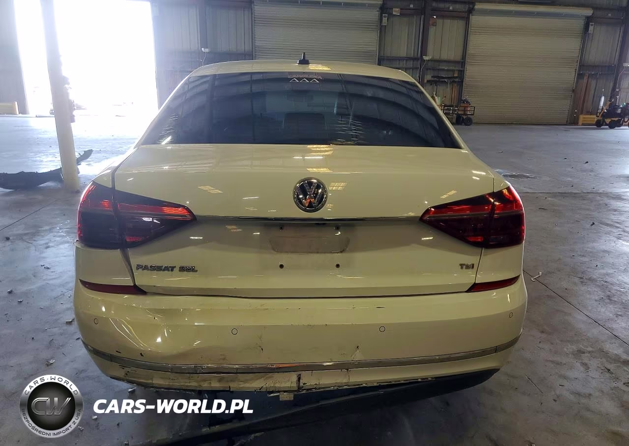 2017 Volkswagen Passat Sel Premium VIN:1VWCT7A33HC031918 - 6