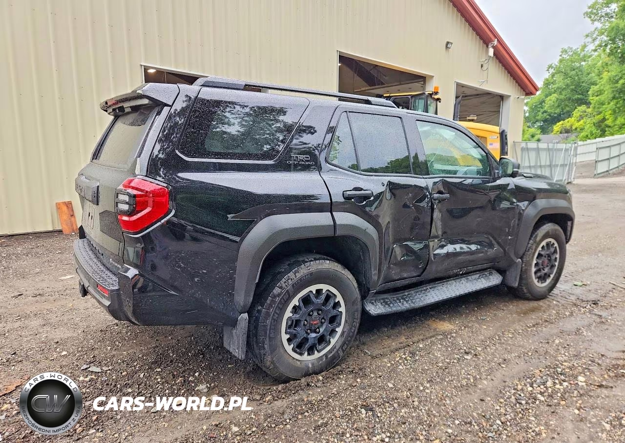 2026 Toyota 4Runner Trd Off-Road Premium Hv VIN:JTEVB5BR4T5042313 - 3
