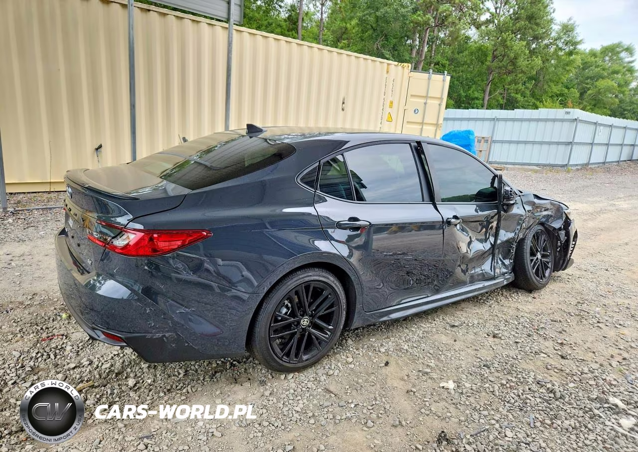 2026 Toyota Camry Se VIN:4T1DAACK4TU318780 - 3