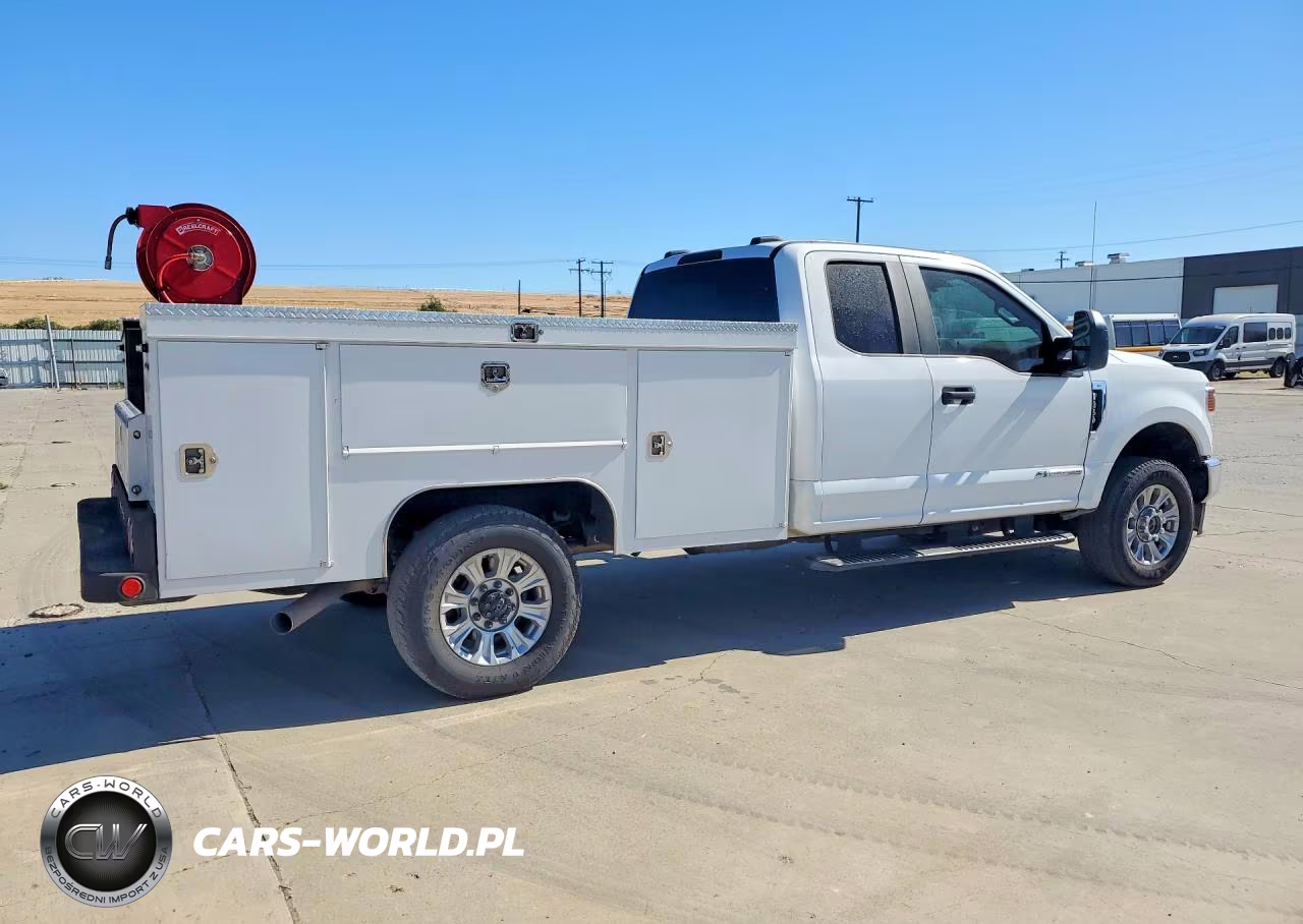 2021 Ford F350 Super Duty VIN:1FD8X3FT7MEC14991 - 3