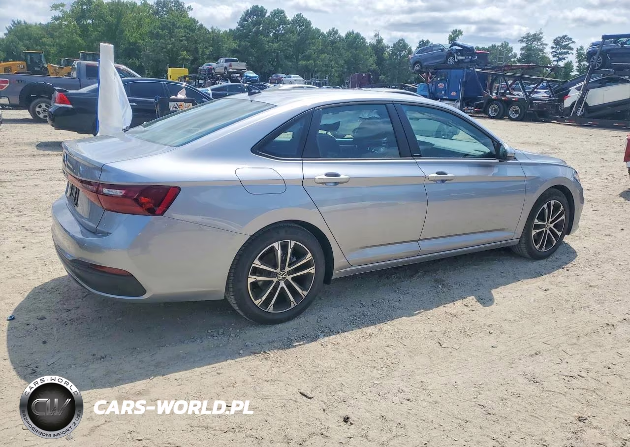 2026 Volkswagen Jetta Sport VIN:3VWBW7BU5TM006391 - 3