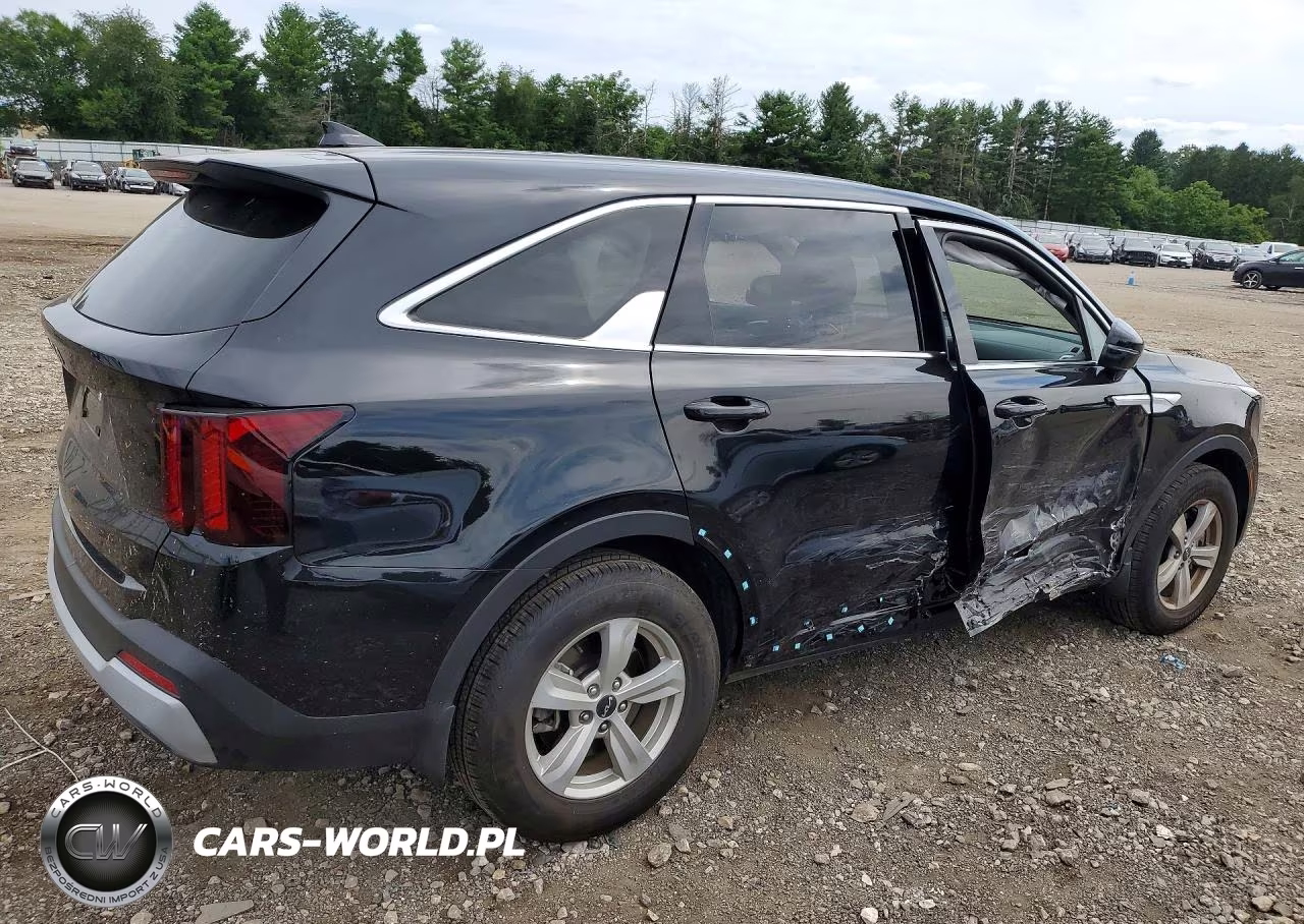 2026 Kia Sorento Lx VIN:5XYRG4JC2TG442022 - 3