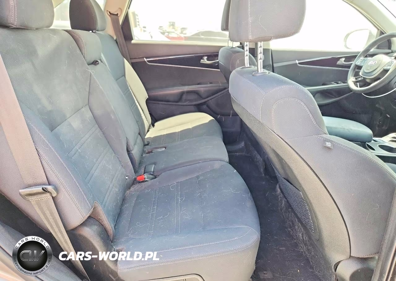 2019 Kia Sorento Lx V6 VIN:5XYPG4A5XKG483053 - 10