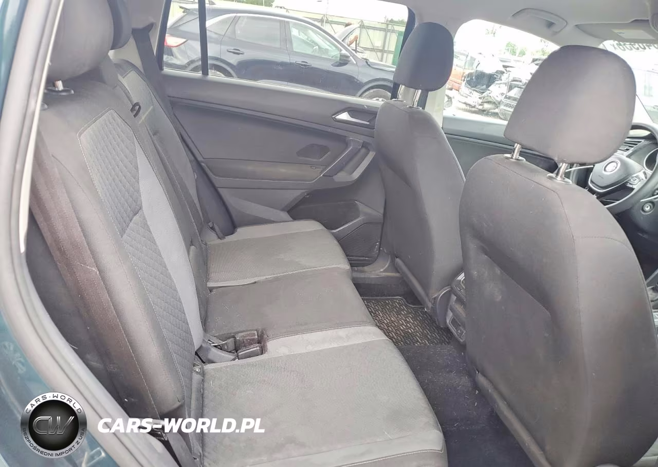 2018 Volkswagen Tiguan S VIN:3VV0B7AX9JM014543 - 11