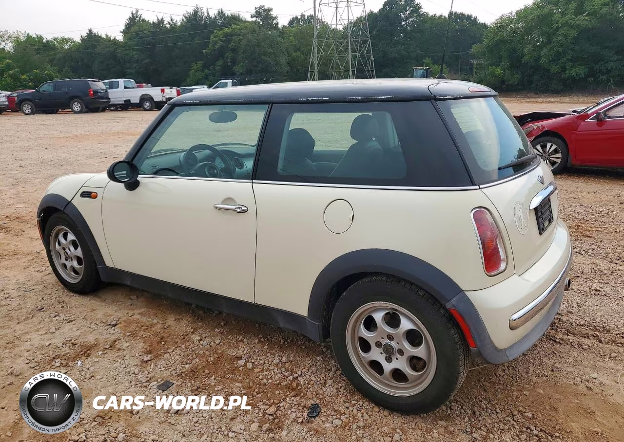 2003 Mini Cooper VIN:WMWRC334X3TE13318 - 2
