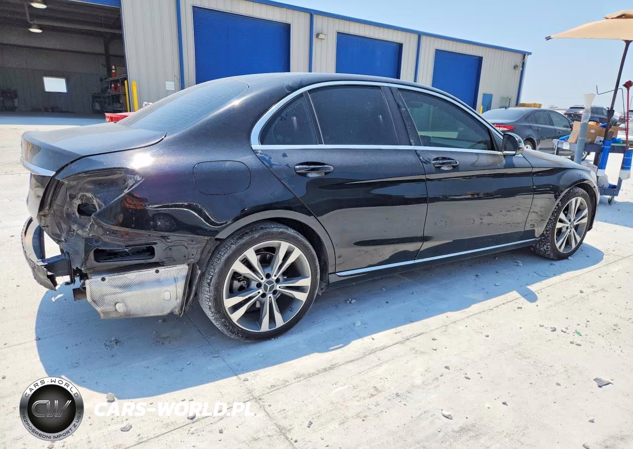 2017 Mercedes-Benz C 300 VIN:55SWF4JB0HU203661 - 3