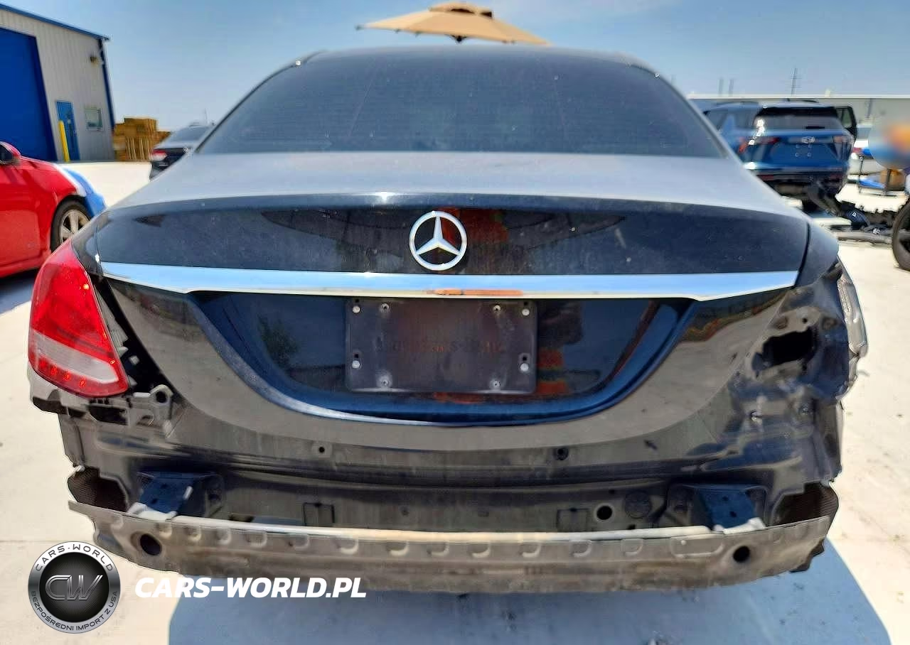 2017 Mercedes-Benz C 300 VIN:55SWF4JB0HU203661 - 6
