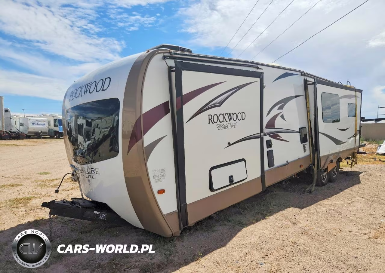 2017 Forest River Rockwood Camper VIN:4X4TRLH28H1877281 - 2