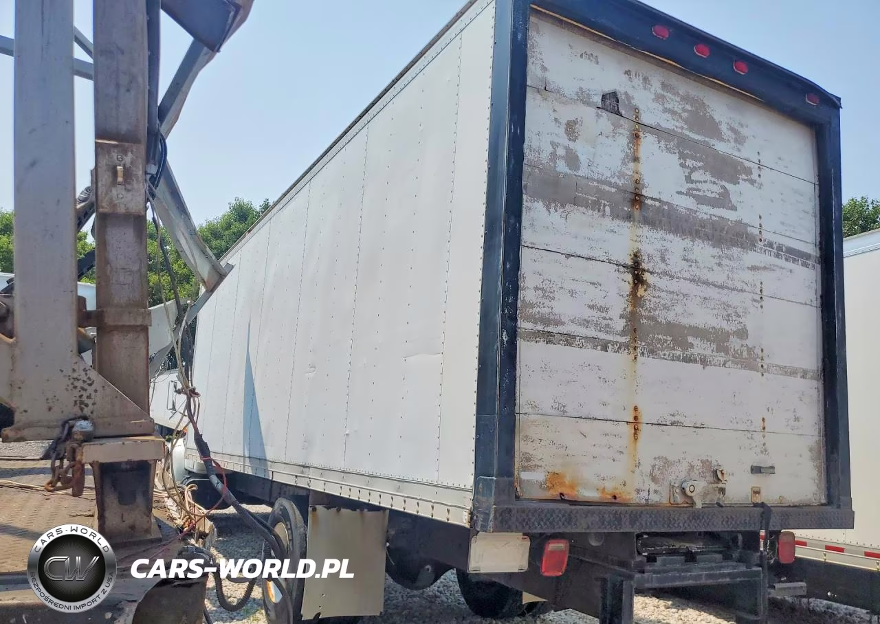 1999 International 4000 4700 - Box Truck VIN:1HTSCAAM9XH648166 - 2