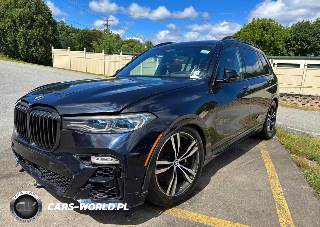 2022 BMW X7 M50I