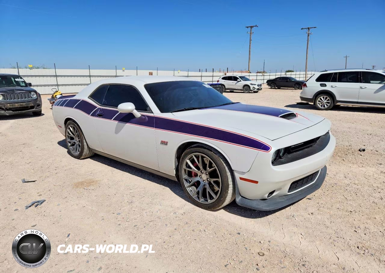 2015 Dodge Challenger Srt 392 VIN:2C3CDZDJ4FH910915 - 4