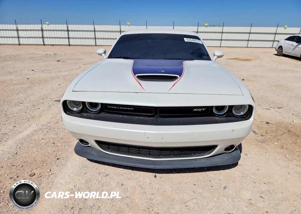 2015 Dodge Challenger Srt 392 VIN:2C3CDZDJ4FH910915 - 5