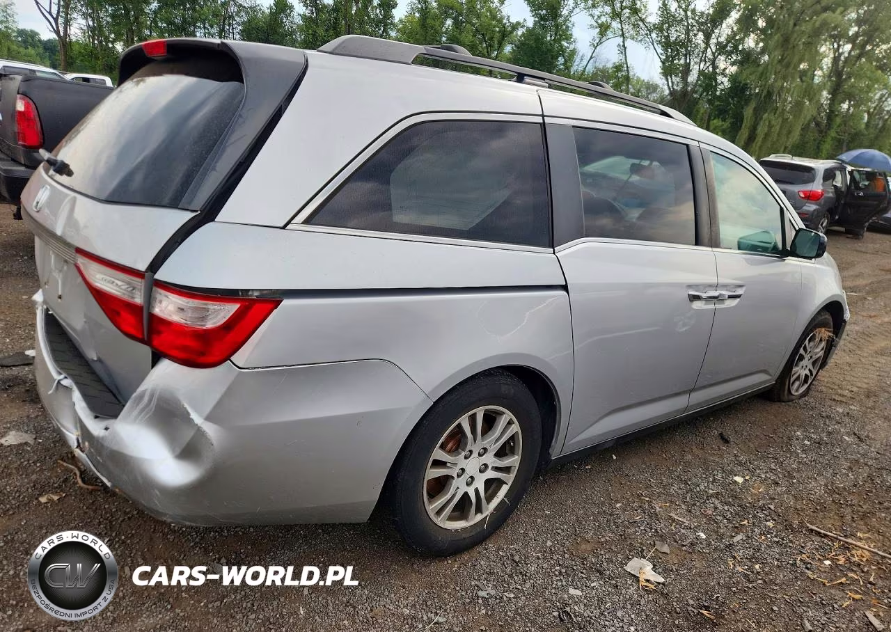 2013 Honda Odyssey Exl VIN:5FNRL5H62DB079781 - 3