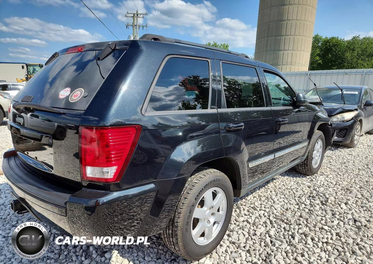 2010 Jeep Grand Cherokee Laredo VIN:1J4PR4GK9AC151321 - 3