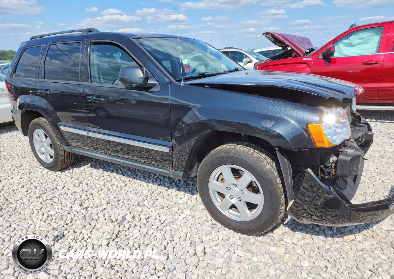 2010 Jeep Grand Cherokee Laredo VIN:1J4PR4GK9AC151321 - 4