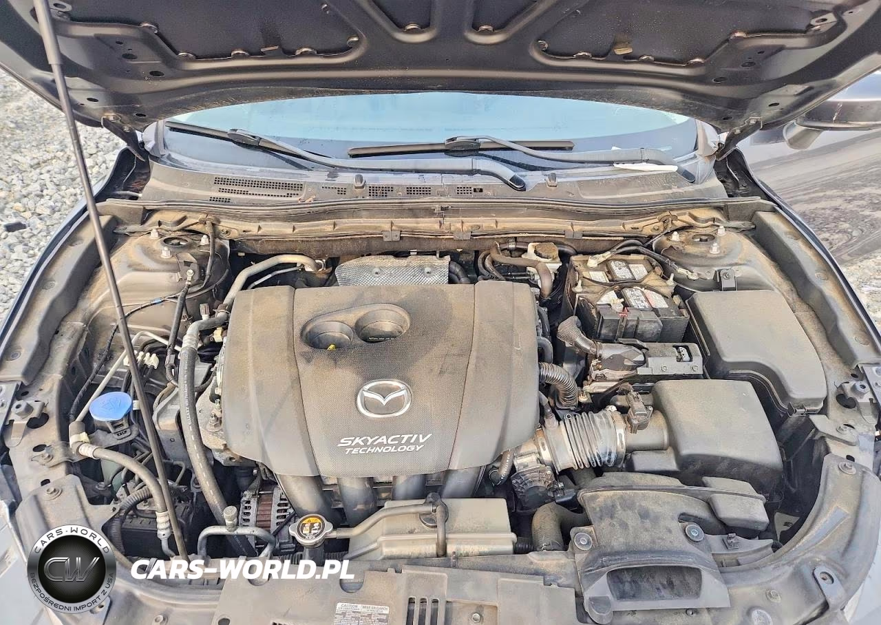 2018 Mazda 3 Touring VIN:3MZBN1V34JM187323 - 11