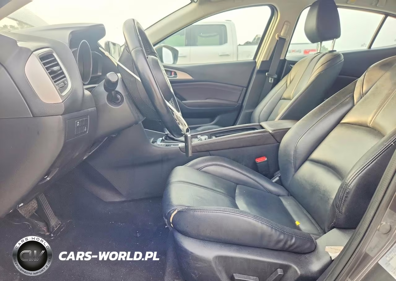 2018 Mazda 3 Touring VIN:3MZBN1V34JM187323 - 7