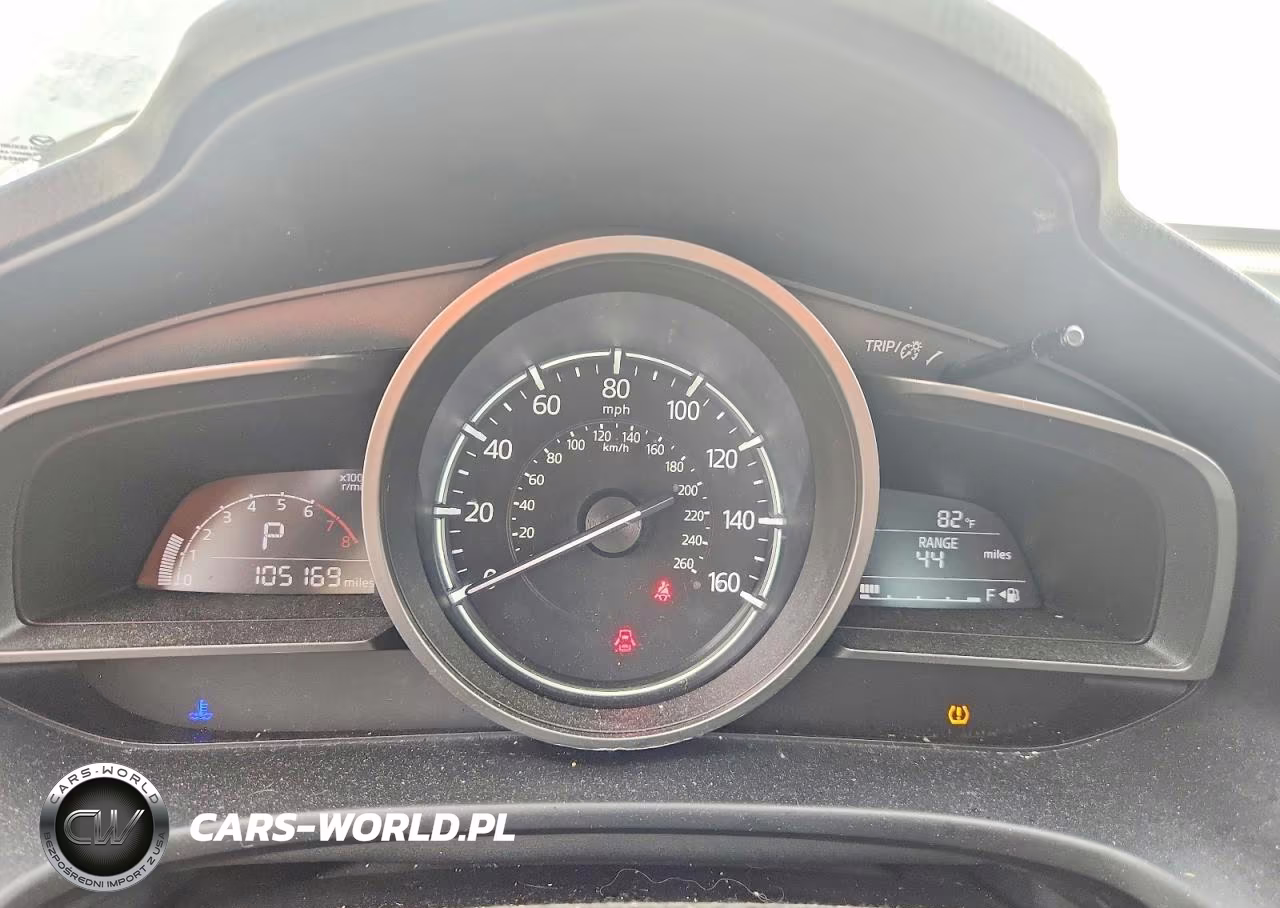 2018 Mazda 3 Touring VIN:3MZBN1V34JM187323 - 9
