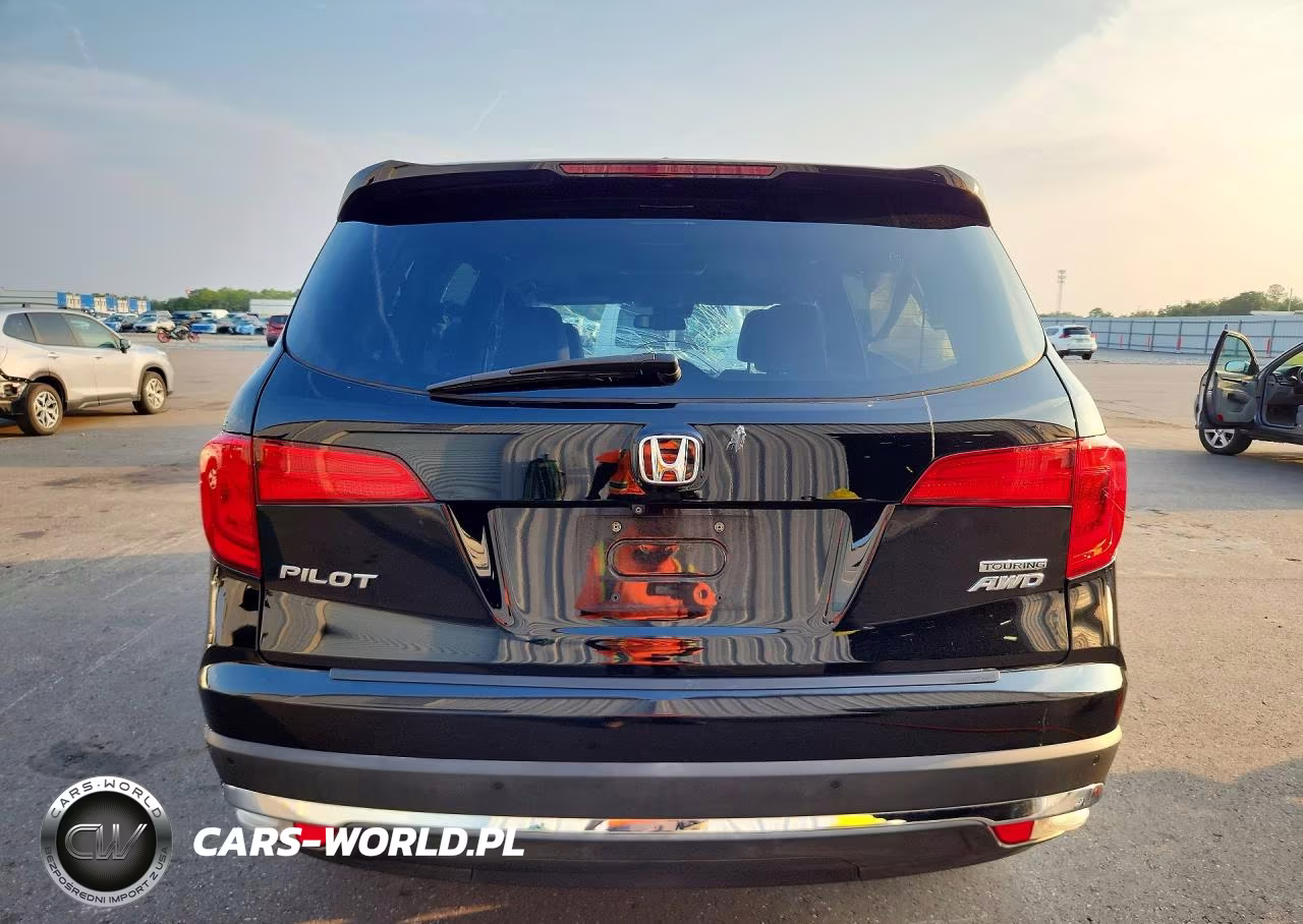 2017 Honda Pilot Touring VIN:5FNYF6H93HB024328 - 6