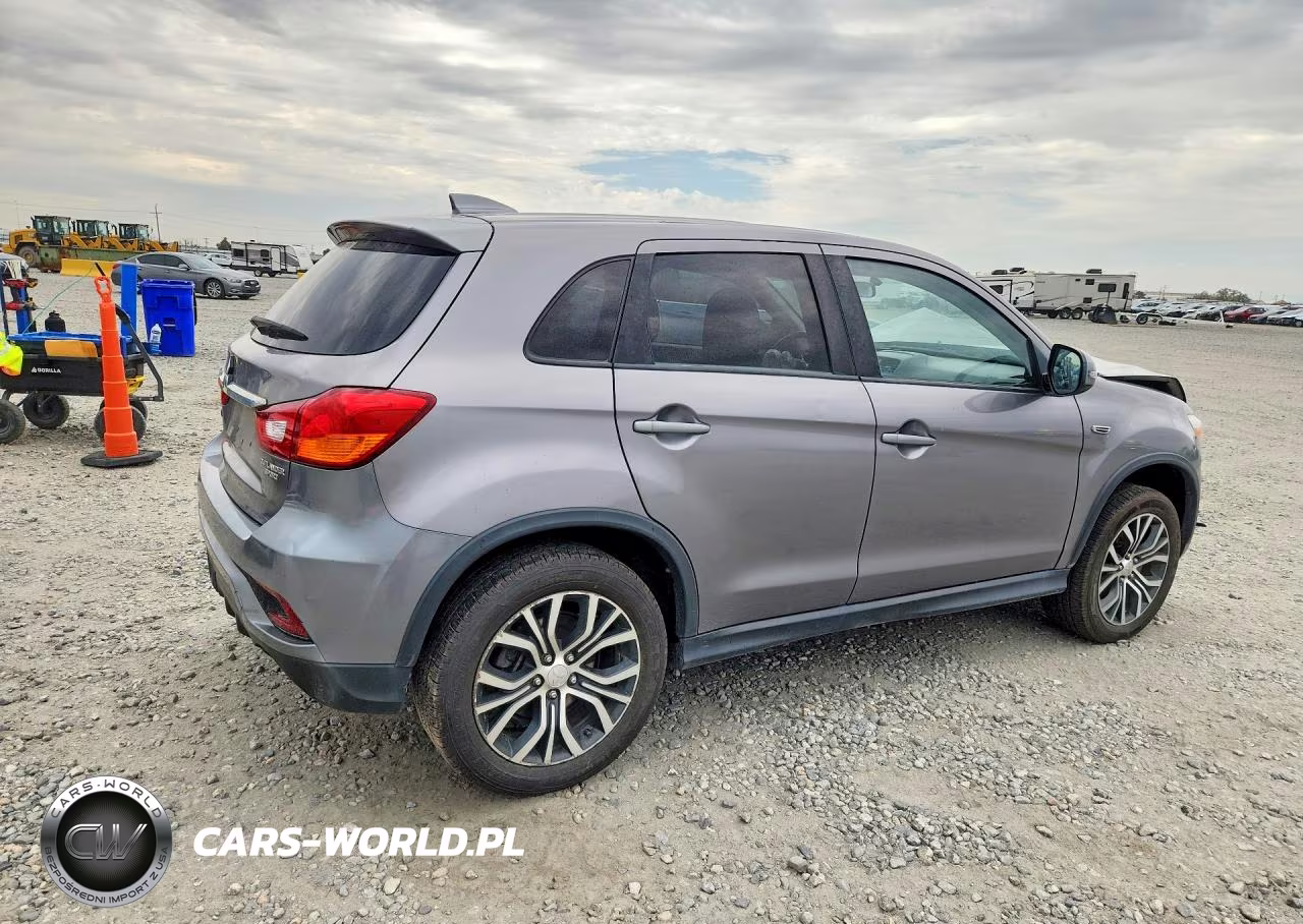 2018 Mitsubishi Outlander Sport Es VIN:JA4AP3AUXJU002006 - 3