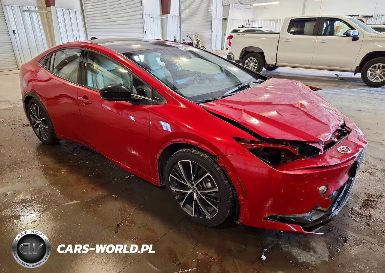 2024 Toyota Prius Xle VIN:JTDACAAU5R3022817 - 4