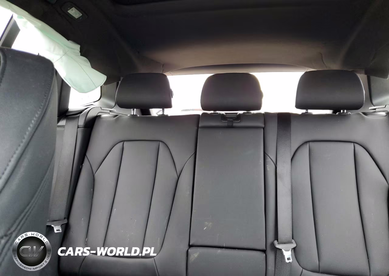 2021 BMW X3 xDrive30E VIN:5UXTS1C03M9G49481 - 10