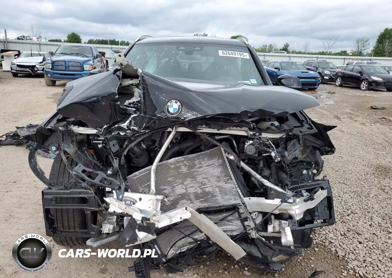 2021 BMW X3 xDrive30E VIN:5UXTS1C03M9G49481 - 5