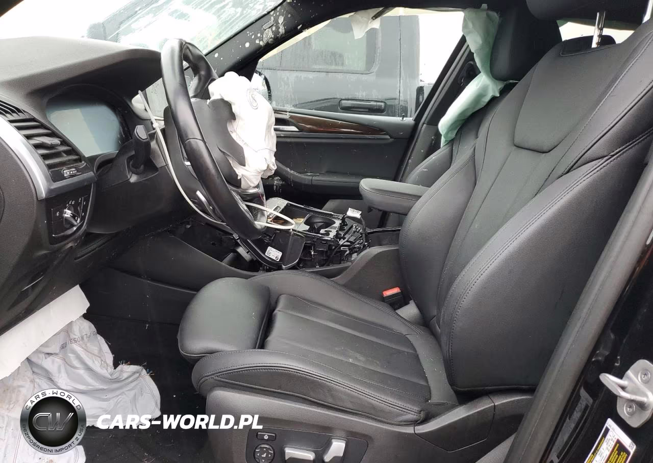2021 BMW X3 xDrive30E VIN:5UXTS1C03M9G49481 - 7