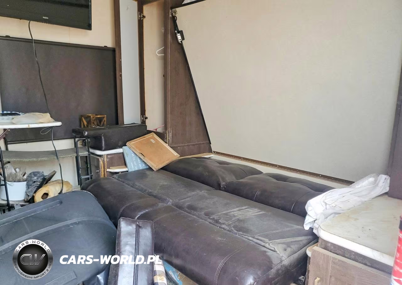 2018 Forest River Rv VIN:4X4TWD727J7360413 - 5