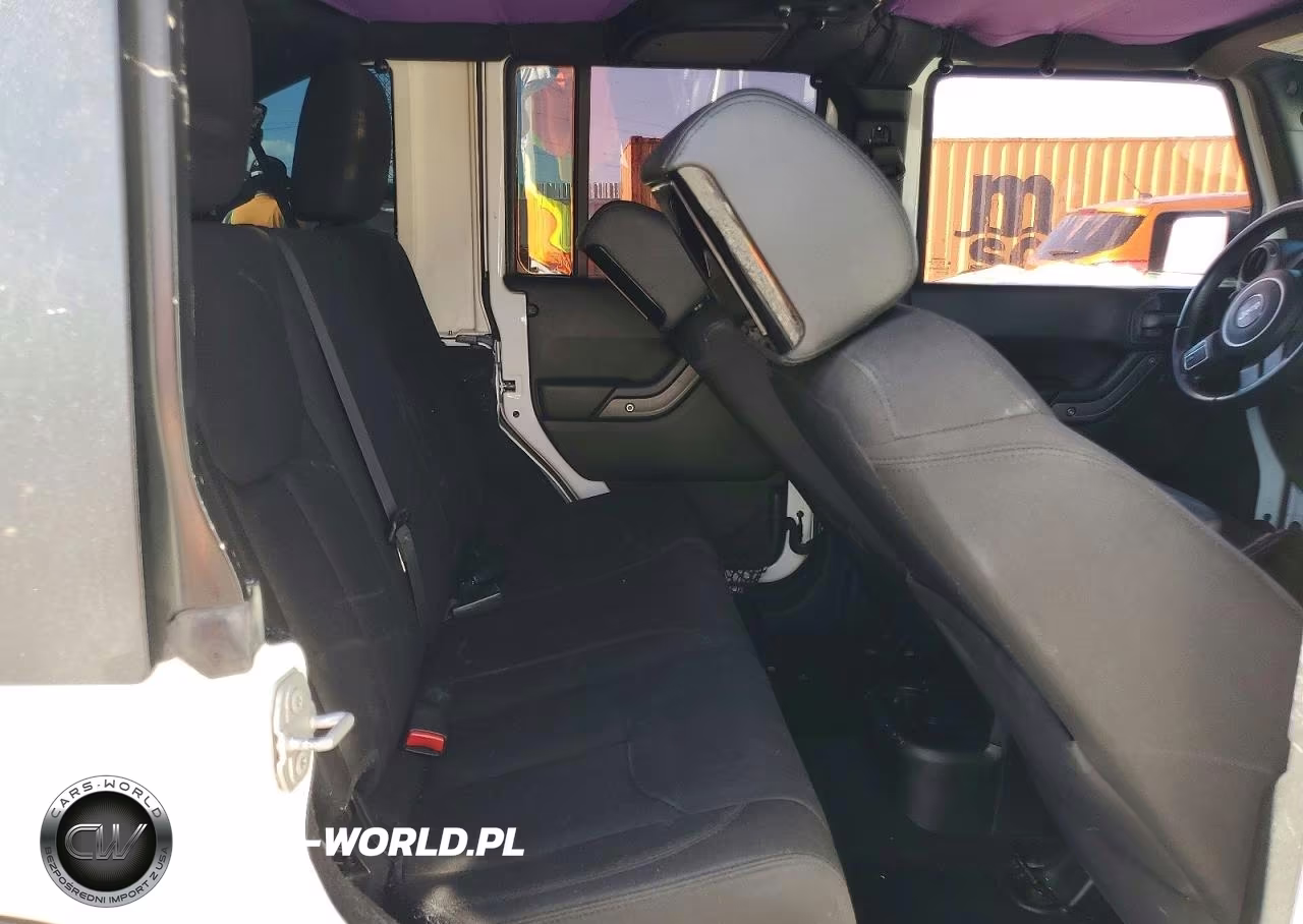 2017 Jeep Wrangler Unlimited Sport VIN:1C4BJWDG9HL642047 - 10