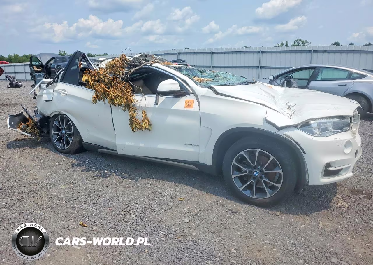 2017 BMW X5 xDrive35I VIN:5UXKR0C52H0V67598 - 4