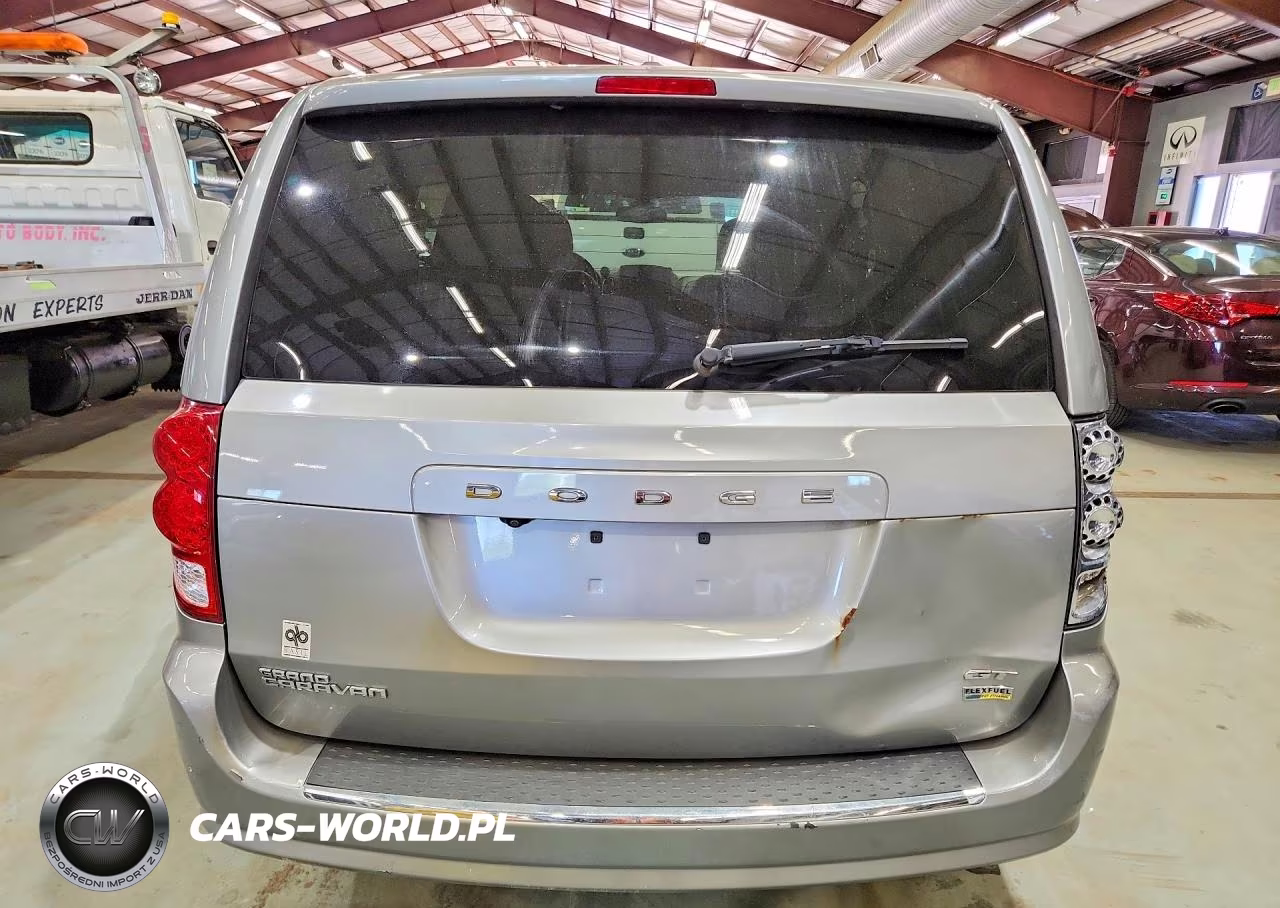 2019 Dodge Grand Caravan Gt VIN:2C4RDGEG0KR790192 - 6