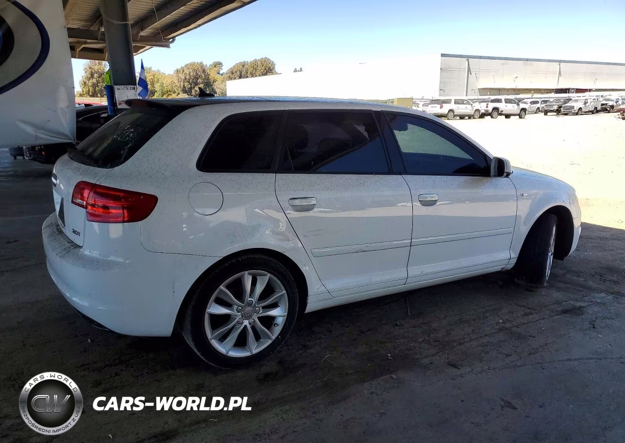 2012 Audi A3 Premium VIN:WAUBEAFM0CA088618 - 3