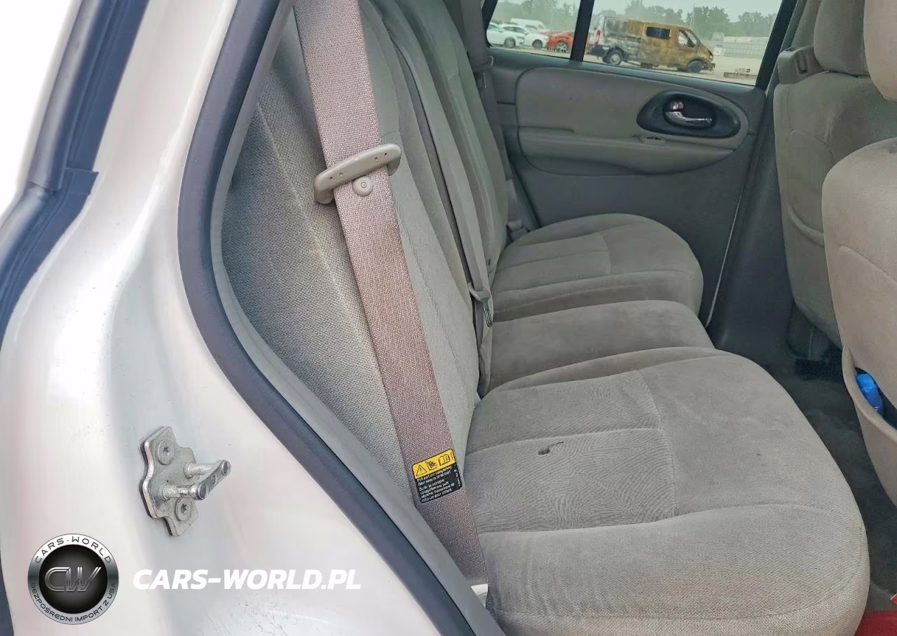 2005 Chevrolet Trailblazer Ls VIN:1GNDT13S752110882 - 10