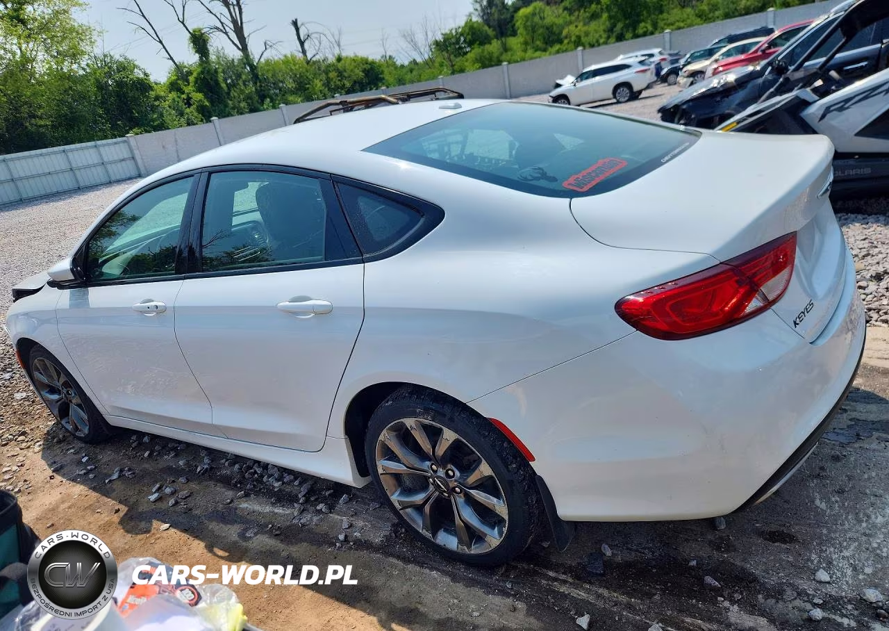 2015 Chrysler 200 S VIN:1C3CCCBG5FN678260 - 2
