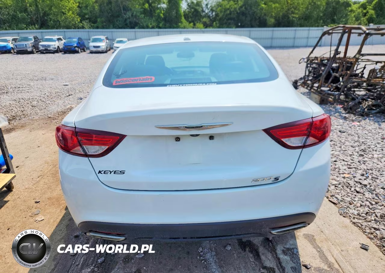 2015 Chrysler 200 S VIN:1C3CCCBG5FN678260 - 6