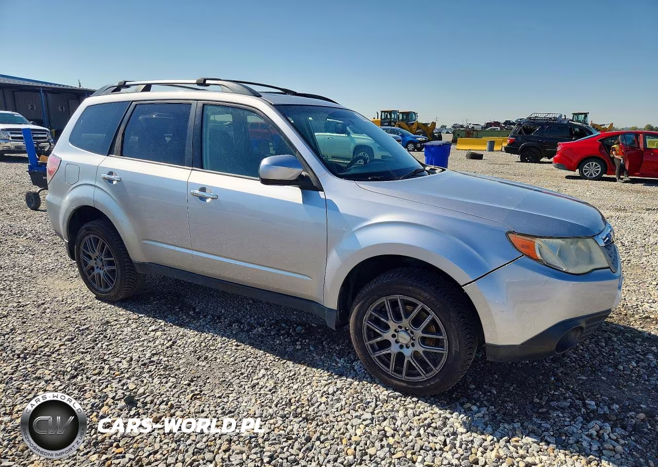 2013 Subaru Forester Limited VIN:JF2SHAECXDH431528 - 4