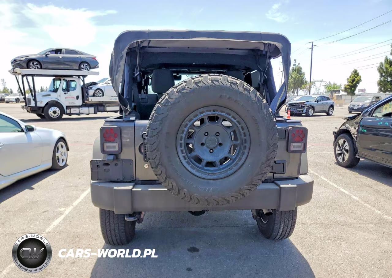 2017 Jeep Wrangler Unlimited Sport VIN:1C4BJWDG1HL502994 - 6