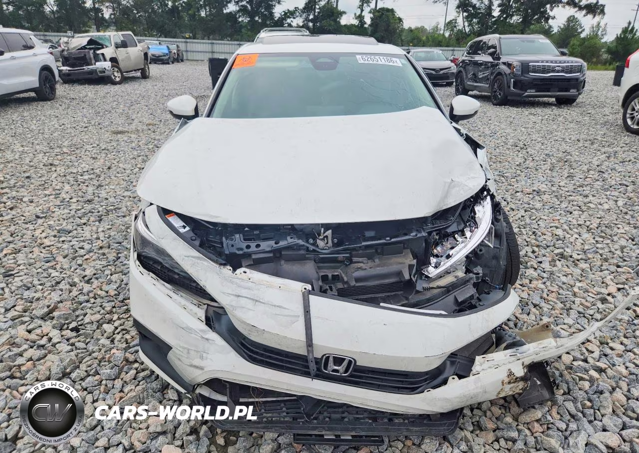 2024 Honda Civic Touring VIN:2HGFE1F98RH318112 - 5
